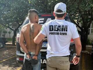 Por causa de um "não", homem queimou tudo que professora tinha