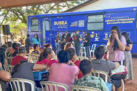 Consultório móvel atende pets na Vila Nasser até sexta