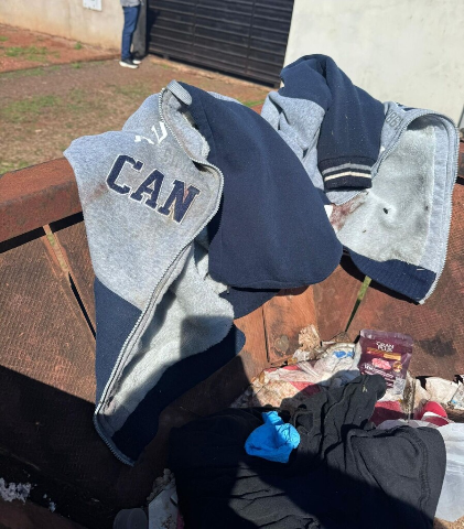 Homem diz ser pai de bebê achado morto em lixeira e presta depoimento