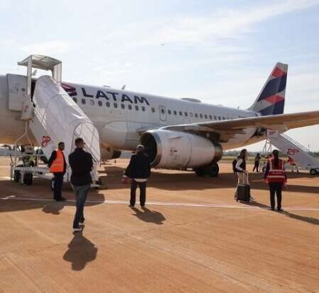 Alta de até 56% no querosene pressiona voos e pode encarecer passagens