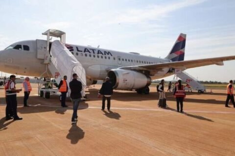 Alta de até 56% no querosene pressiona voos e pode encarecer passagens