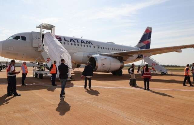 Alta de até 56% no querosene pressiona voos e pode encarecer passagens