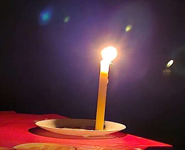 Sem energia, moradores enfrentaram madrugada de “calorão” e à luz de velas
