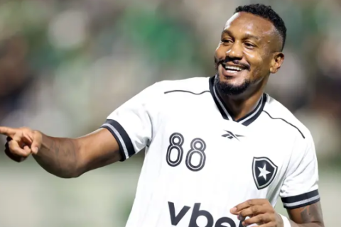 Botafogo resolve no primeiro tempo e vence com folga na Arena Condá