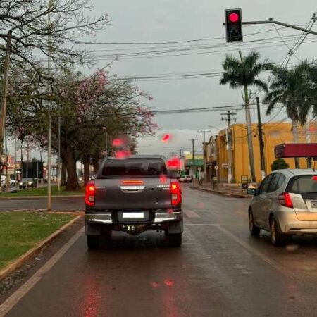Sob alerta, chuva se espalha pelo interior de MS