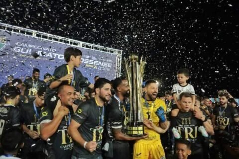 Após vitória na final, Operário celebra tri e projeta estreia na Série D