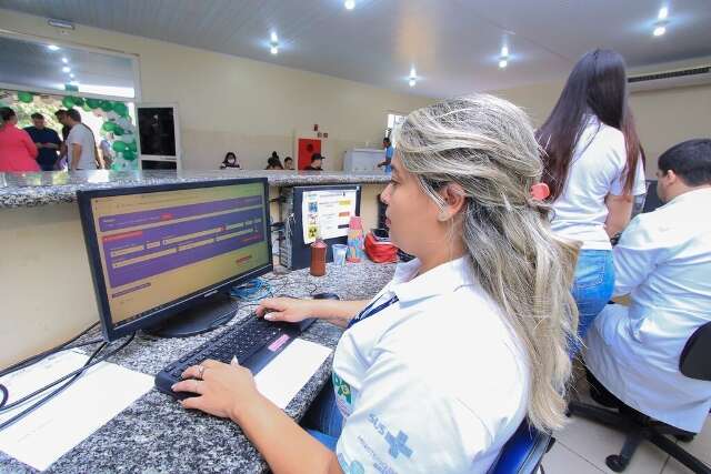 Adriane sanciona lei que reforça sigilo de pacientes com ISTs em postos de saúde
