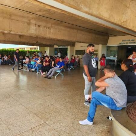 Sem repasse, enfermeiros da Santa Casa fazem paralisação parcial