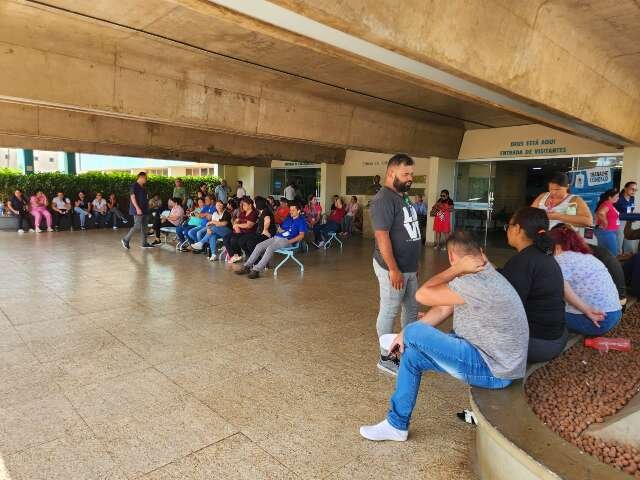 Sem repasse, enfermeiros da Santa Casa fazem paralisação parcial