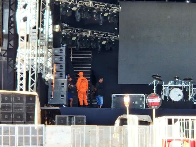 Trabalhador morre durante montagem de palco para show