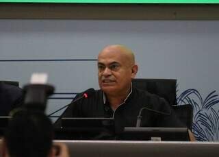 Prefeitura usará agentes de saúde para fiscalizar terrenos sujos Prefeitura usará agentes de saúde para fiscalizar terrenos sujos