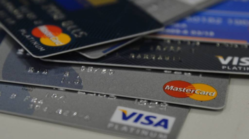 Golpe com troca de cartão causa prejuízo de R$ 41 mil a médico