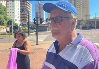 Principal praça da cidade fecha no feriado por conta de corte de gastos