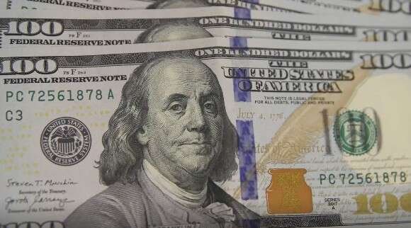 Dólar tem 2º recuo consecutivo e segue fechando abaixo de R$ 5