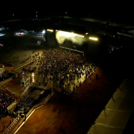 Ambulante sofre mal súbito e morre durante show do Guns N' Roses