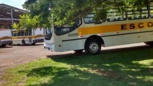 Falta de transporte escolar deixa alunos sem aula e prejudica semana de provas