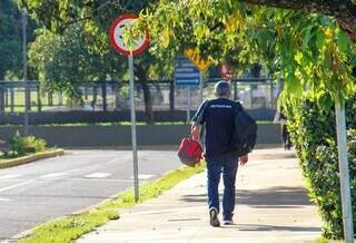 Servidores fazem paralisação e cobram reajuste salarial e concurso público