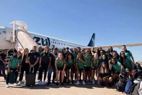 Meninas do Pantanal embarcam rumo a Goiânia para duelo contra líder do grupo