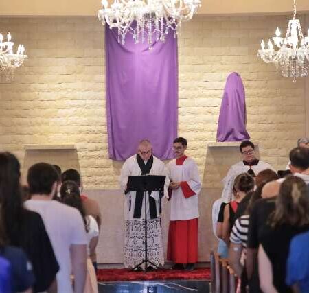Veja programação de missas e celebrações do sábado ao Domingo de Páscoa