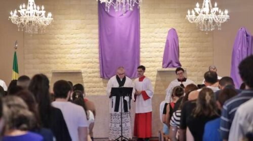 Veja programação de missas e celebrações do sábado ao Domingo de Páscoa
