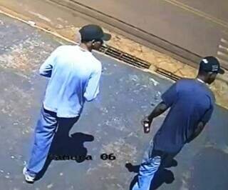 Polícia procura pistoleiros que mataram ex-presidiário em disputa do tráfico