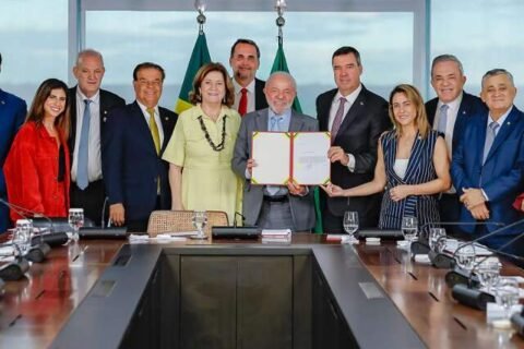 Lula dá aval a empréstimo de mais de R$ 1 bilhão para transformar rodovias de MS