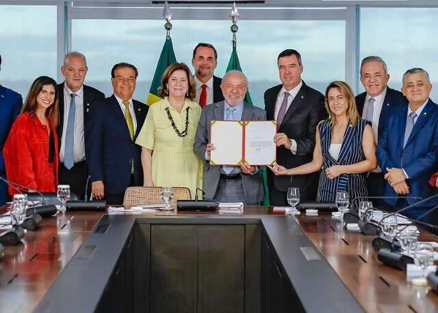 Lula dá aval a empréstimo de mais de R$ 1 bilhão para transformar rodovias de MS