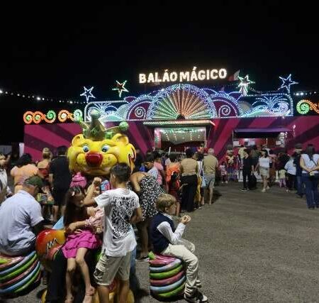 Circo Balão Mágico tem ingressos esgotados em noite de nostalgia