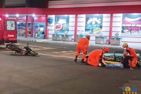 Motorista tenta fugir após atingir moto, capota carro e acaba preso