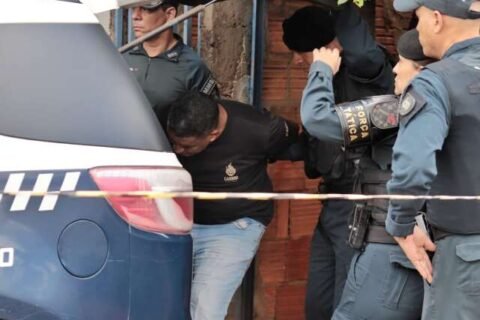 PM encontrou namorado ao telefone e com arma na mão após disparo