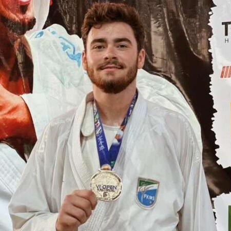 Aos 17 anos, atleta de MS acumula quatro títulos brasileiros no karatê