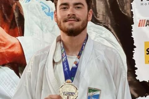 Aos 17 anos, atleta de MS acumula quatro títulos brasileiros no karatê