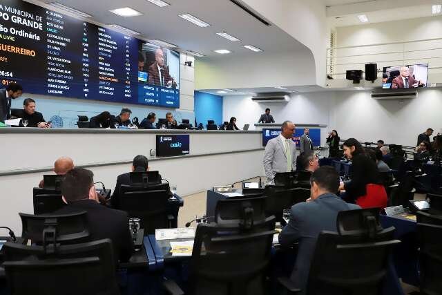 Vereadores mantêm veto e derrubam zona de silêncio em torno de igrejas