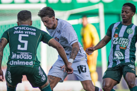 Chapecoense sofre empate nos acréscimos contra o Vitória na Arena Condá
