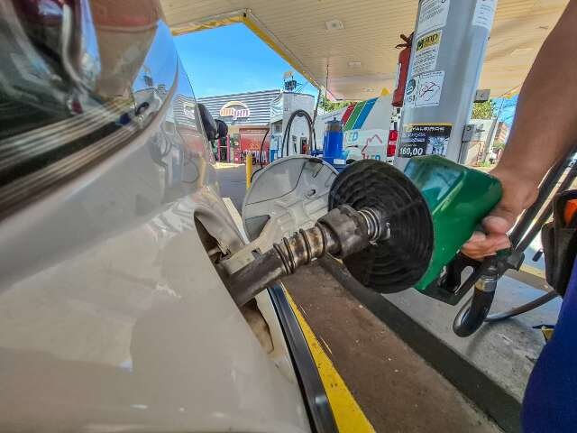 ANP autua posto em Água Clara por aditivar combustível sem autorização