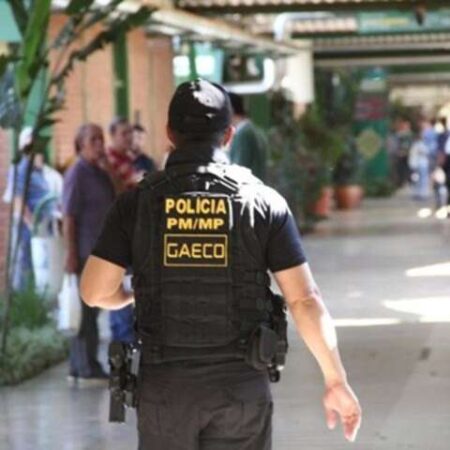 Juiz une processos de fraudes que desviaram R$ 27 milhões do Detran e do TCE