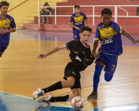 Copa Pelezinho tem 42 gols na estreia da 11ª edição