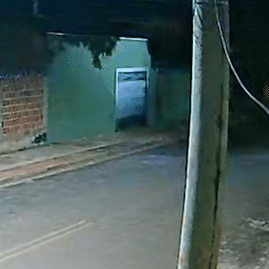 Policiais que atiraram em rapaz pelas costas são presos