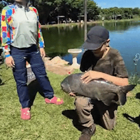 Ação promove experiência de pescaria e passeio a caiaque para crianças autistas