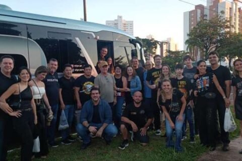Caravana percorre 230 km e aluga até ônibus para ver Guns N’ Roses em na Capital