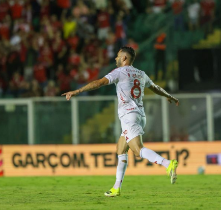 Inter vence fora e Fortaleza vira em casa na Copa do Brasil