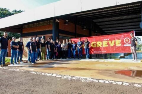 Paralisação fracassa e trabalhadores do Detran trabalham sem bater ponto