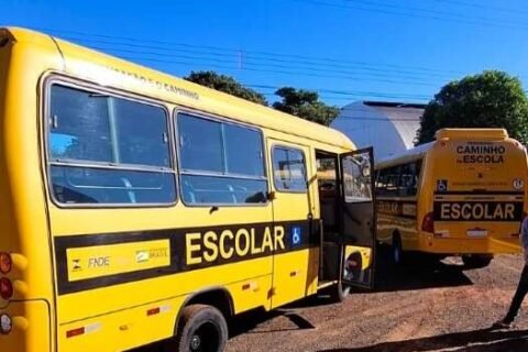 Sem licença e sem rastreamento, transporte escolar gera multa em Eldorado