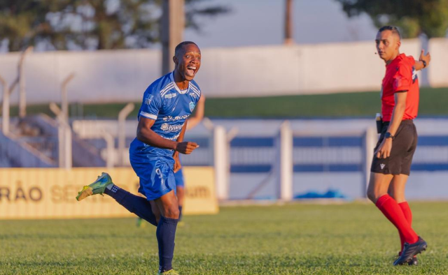 Ivinhema estreia com vitória sobre o CRAC na Série D do Brasileiro