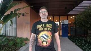 Caravana percorre 230 km e aluga até ônibus para ver Guns N’ Roses em na Capital