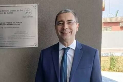 Márcio Arruda assume comando da Procuradoria-Geral do Estado