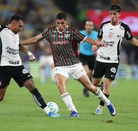 Fluminense derrota Corinthians e encosta na liderança do Brasileirão