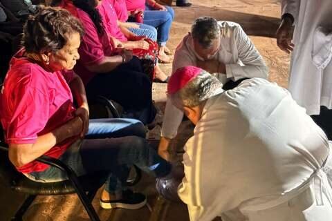 Missa de lava-pés leva arcebispo a casas de apoio da Capital