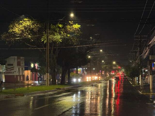 Chuva persiste em Dourados e supera 40 milímetros; cidade está sob alerta