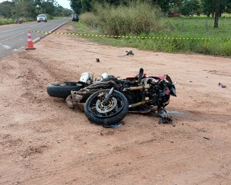 Motociclista morre ao bater em lateral de carro na MS-141